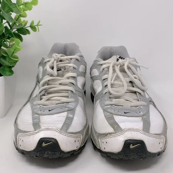 Nike Reax Run 5 Running Shoes Sneakers White Air Women’s size 9 - Picture 2 of 8